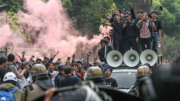 Endonezya’nın oligarşiye karşı isyanı – Muhammad Ridha