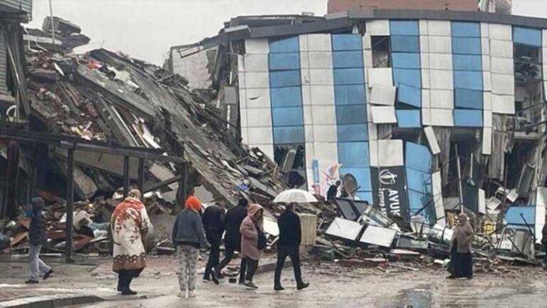 İsias Otel davasında bilirkişi raporu: 3 kamu görevlisi yıkımdan sorumlu bulundu