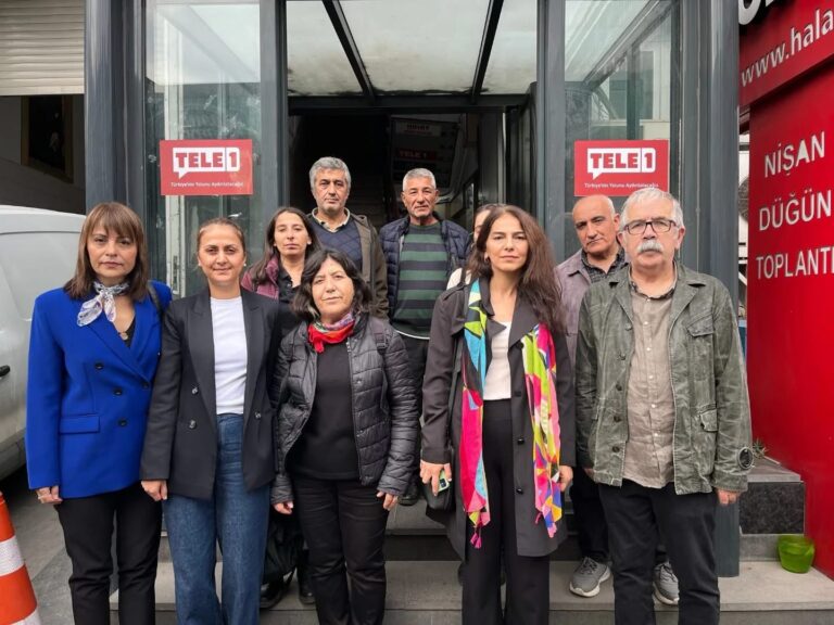 Sosyalist partilerden Tele1’e dayanışma ziyareti: “Özgür basının sesi susturulamaz!”