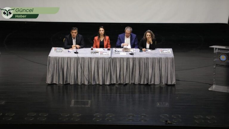 DEM Parti Eş Genel Başkanları: “Yerel yönetimler bu sürecin omuzlayıcı gücüdür”