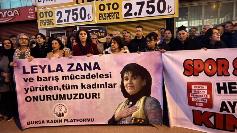Bursa’da Leyla Zana’ya yönelik saldırısına protesto: “Kadınlar onurumuzdur”