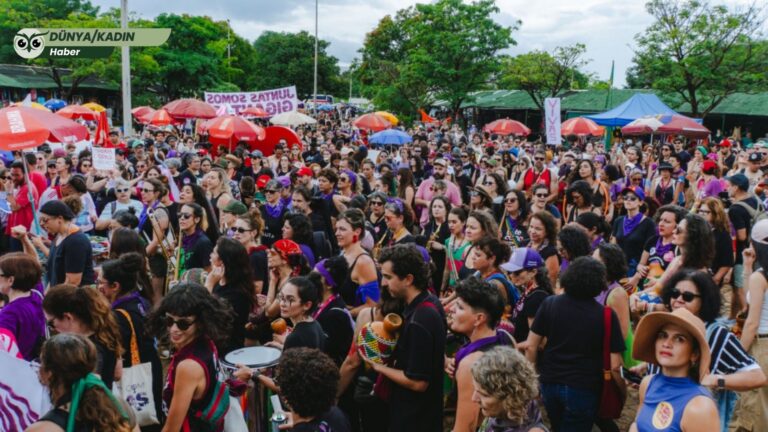 Brezilya’da On Binlerce Kadın Şiddete Karşı Sokakları Doldurdu