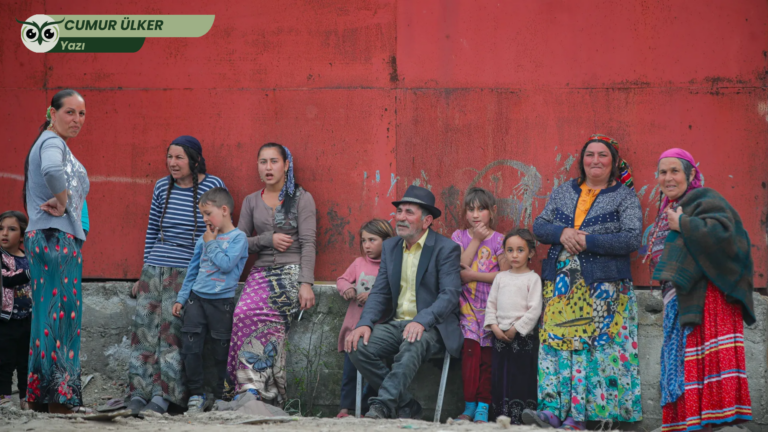 Kimlik gaspı ve otorite inşası: Roman halkının gölgesinde kurulan masallar