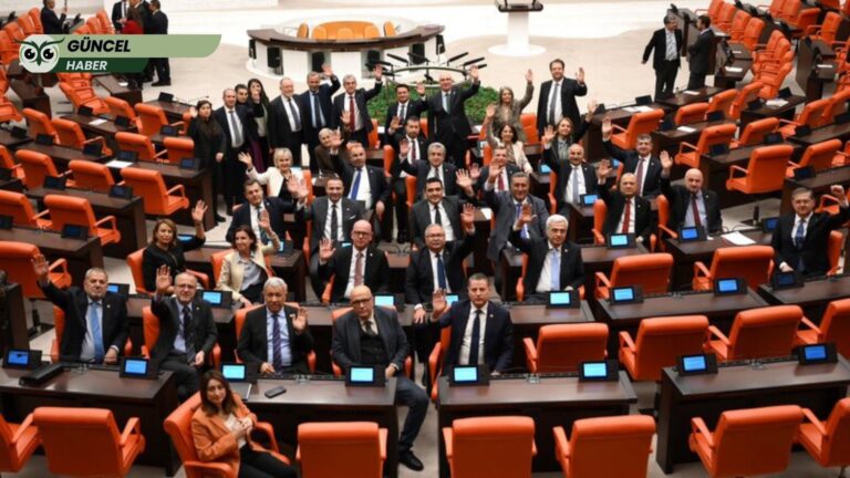 CHP’nin “Meclis’i terk etmeme” eylemi üçüncü gününde