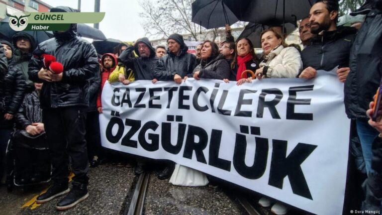 Kadıköy’de gazetecilerden özgürlük çağrısı